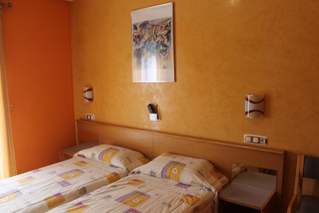 Hostal Burbia Villafranca Del Bierzo Eksteriør bilde